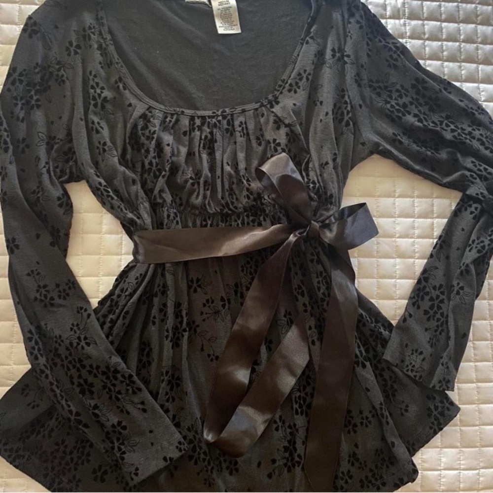 Y2K Vintage Baby Doll Long Sleeve With Ribbon Tie Around